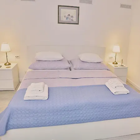 Peaceful Old Town With Sea And Sunrise Views Apartamento *