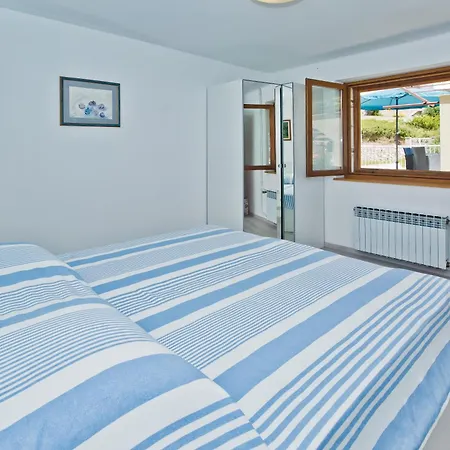 Apartment Peaceful Old Town With Sea And Sunrise Views *