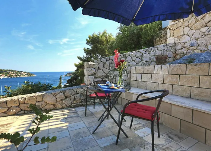 Peaceful Old Town With Sea And Sunrise Views Apartamento *